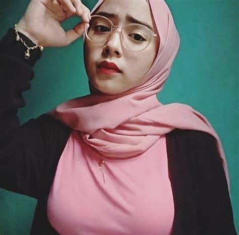 bokep indo jilbab colmek  indonesia Hijab Girl This month, I say not to upload videos